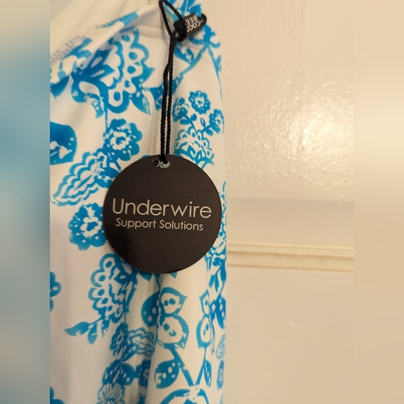 NWT COCO REEF RUFFLE BRA SIZED UNDERWIRE TANKINI TOP - BLUE/WHITE - 36D - Picture 5 of 7